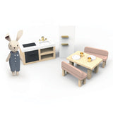 DOLL HOUSE KITCHEN + 1 Character