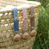 PACIFIER CLIP - Sand/Ivory